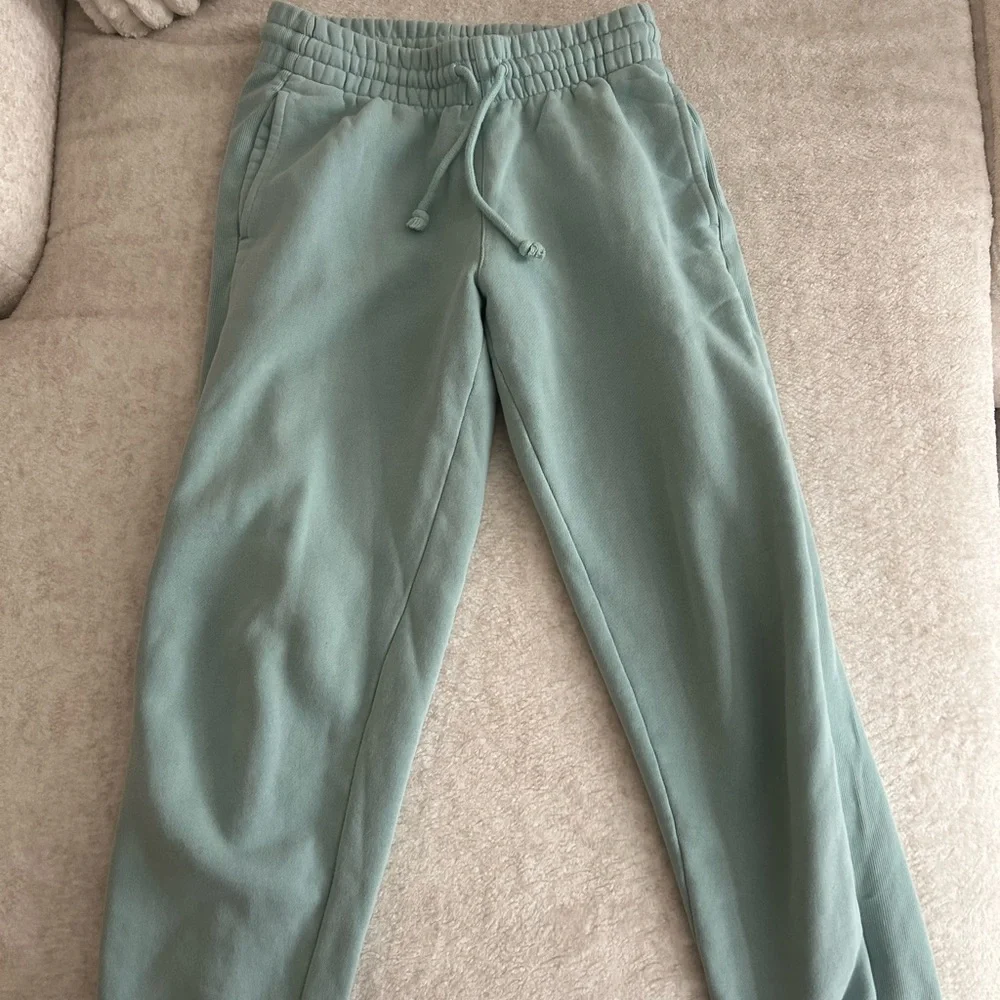 Aritzia Light Sage Track Pants & Bra Set - Picture 3 of 4